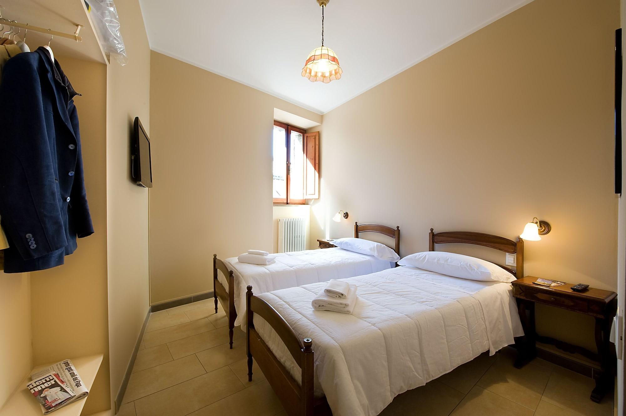 Hotel Properzio Assis Exterior foto